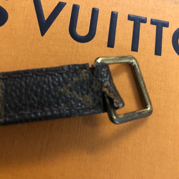 Louis Vuitton - Picture 8 of 8